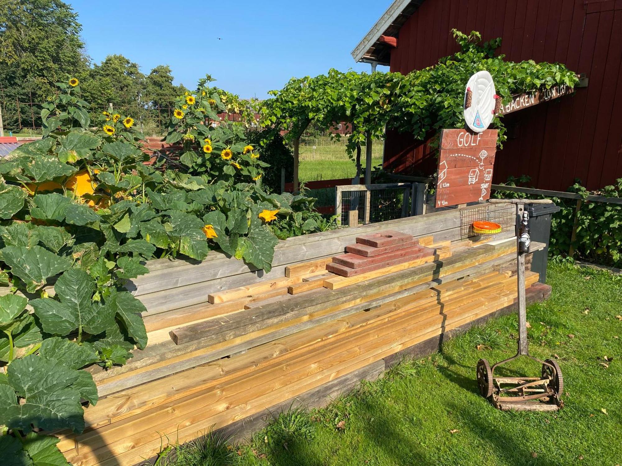 Aeventyrsgardens Vandrarhem, Kinnekulle Källby Kültér fotó