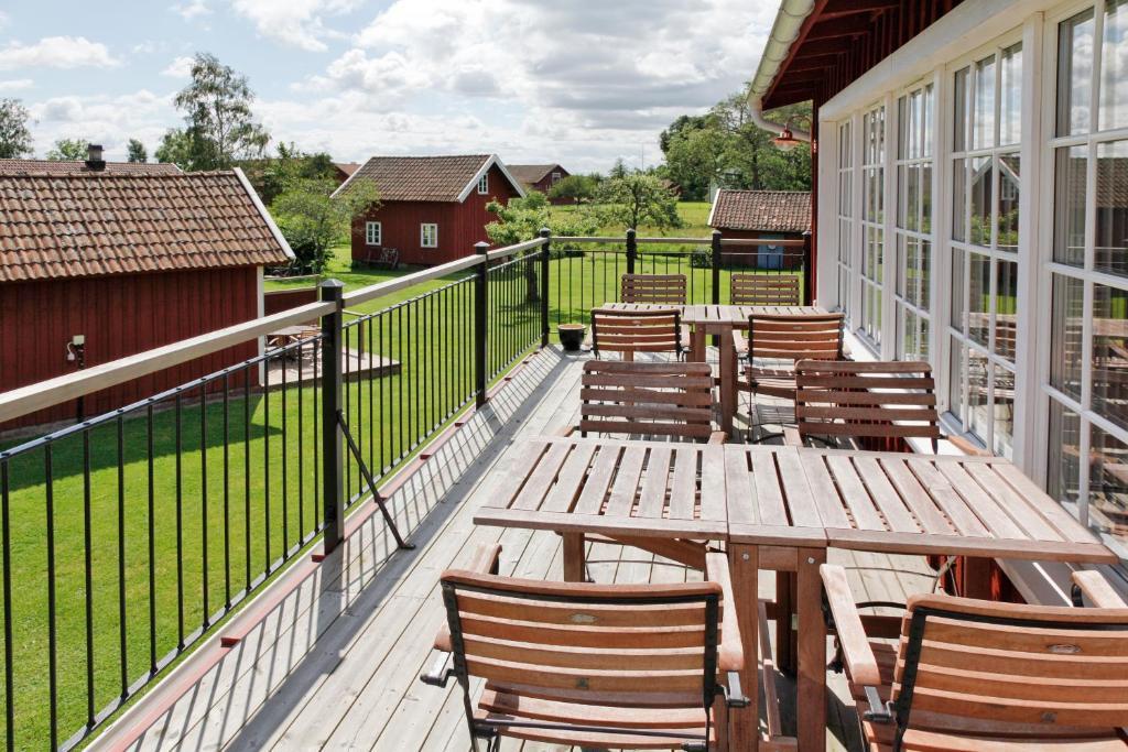 Aeventyrsgardens Vandrarhem, Kinnekulle Källby Kültér fotó
