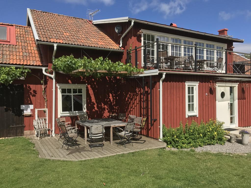 Aeventyrsgardens Vandrarhem, Kinnekulle Källby Kültér fotó
